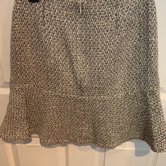 Tweed Skirt - Picture 3 of 4